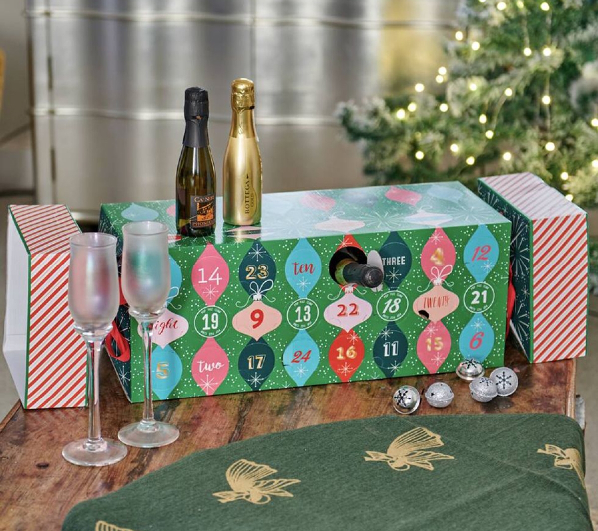 cracker-alcohol-luxury-custom-advent-calendar