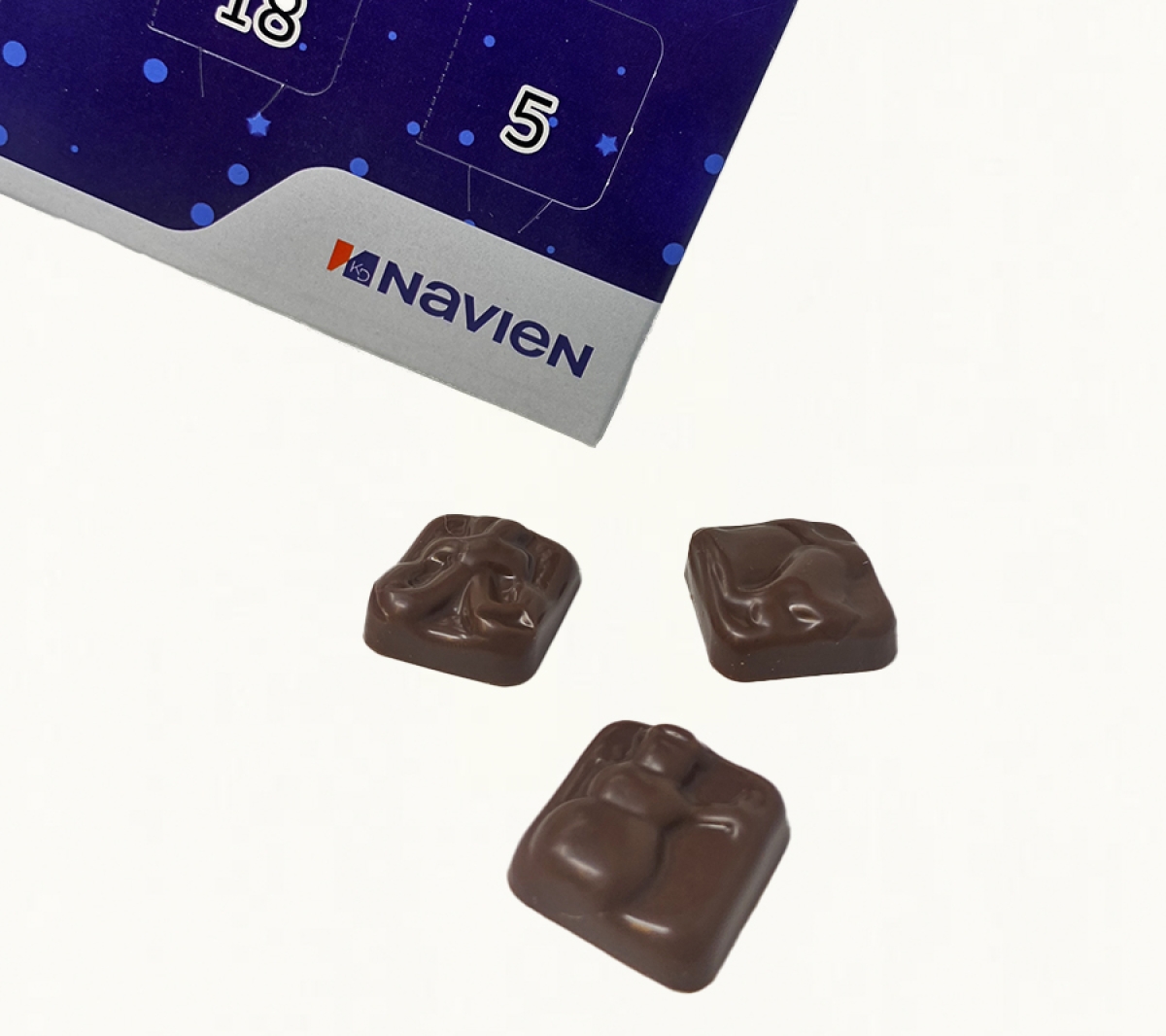 traditional-chocolate-advent-calendar-navien-2022